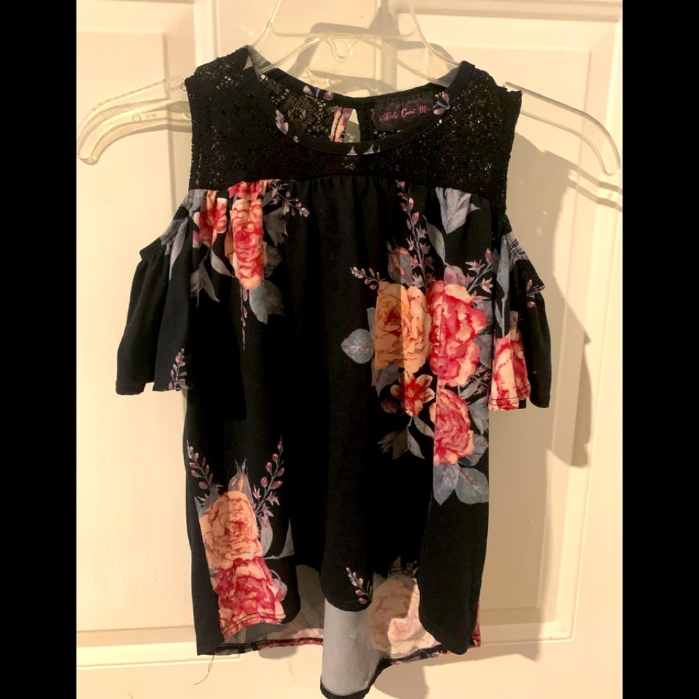 Adorable black with floral top sz 14/16 girls by Kid’s Can’t Miss
